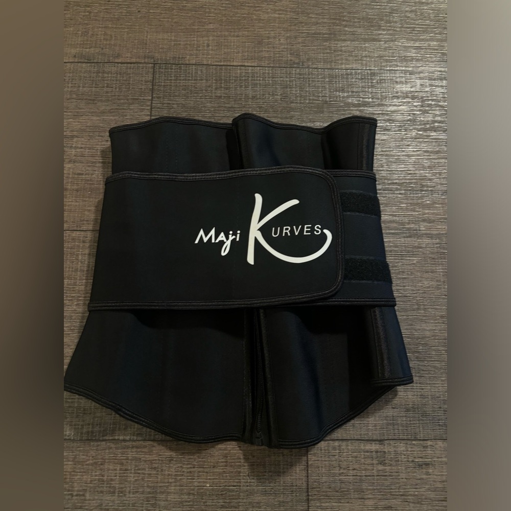 Waist Trainer!